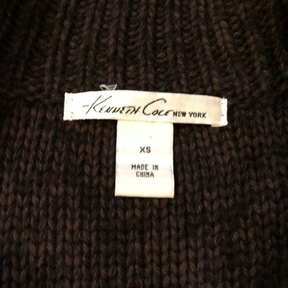Kenneth Cole Sweater - Picture 2 of 4